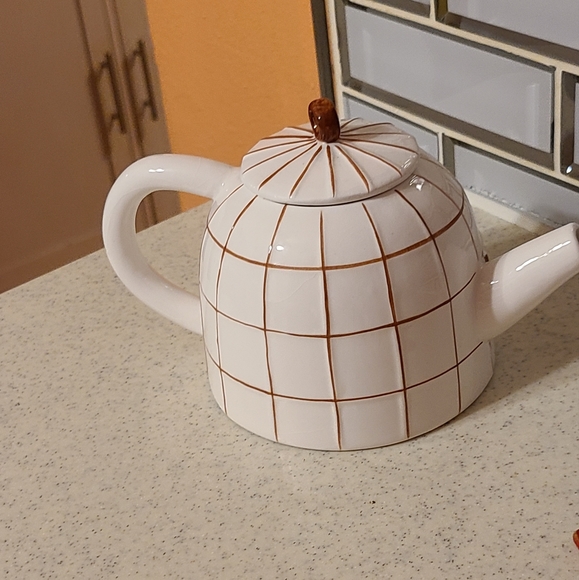 Tweetybird Vintage TeaPot - Picture 3 of 10